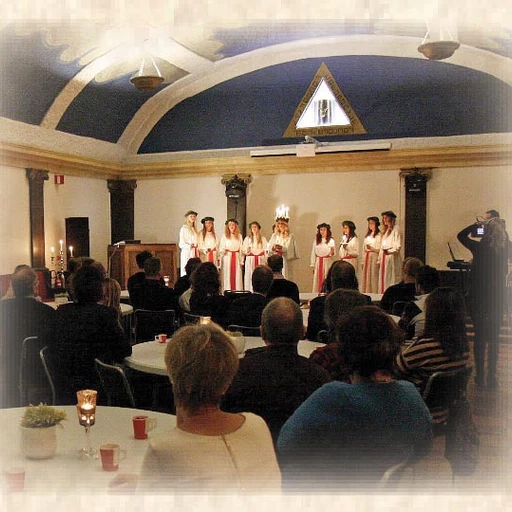 Fira Lucia med Precis på Templet